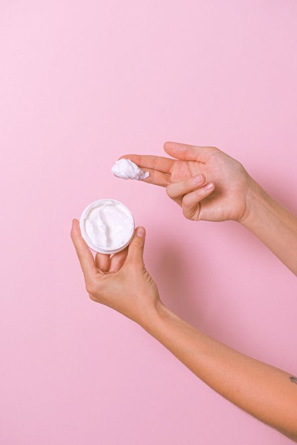 Cernes : trouvez la crème idéale pour un regard lumineux