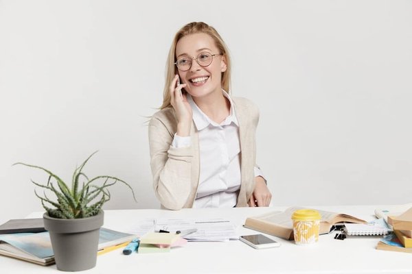 Quelles sont les techniques de gestion du temps pour les femmes entrepreneures pour un équilibre travail-vie personnelle ?