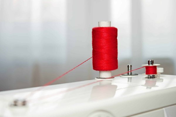 Quels sont les meilleurs moyens d'utiliser des foulards comme accessoires polyvalents ?