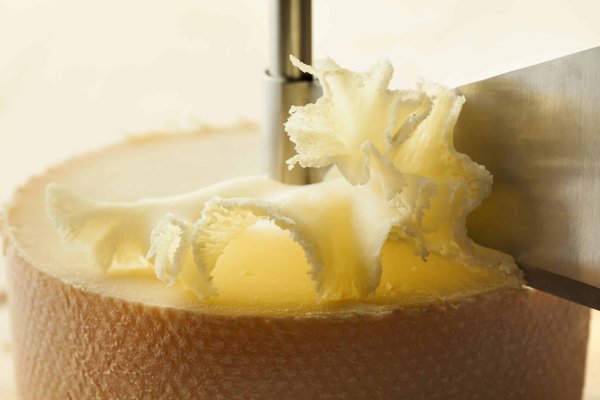 Astuces pour porter des écharpes légères en été sans surchauffer