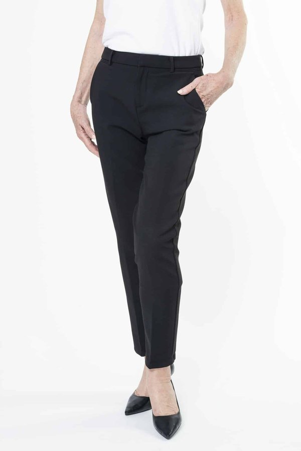 Pantalon fluide femme : l'élégance confort au quotidien